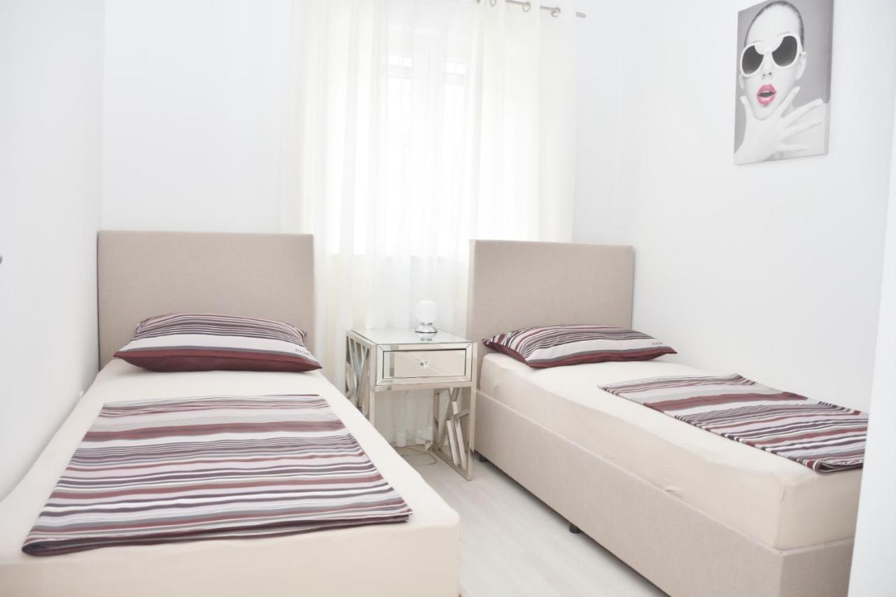 Apartment Josip 2 Tribalj Exteriör bild
