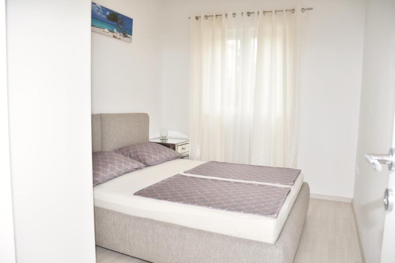 Apartment Josip 2 Tribalj Exteriör bild