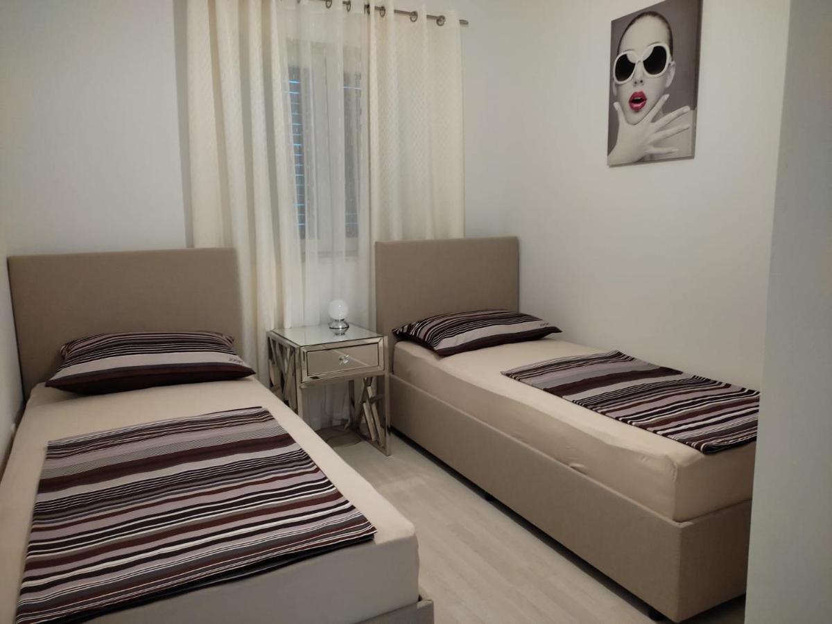 Apartment Josip 2 Tribalj Exteriör bild