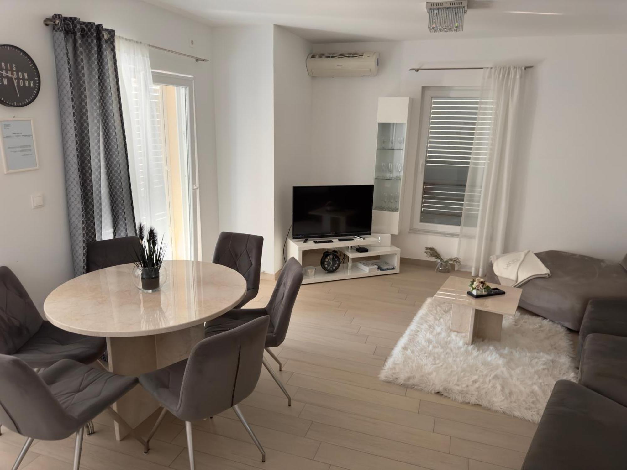 Apartment Josip 2 Tribalj Exteriör bild